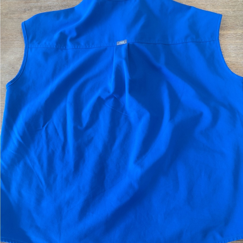 Figs Technical Collection Bright Blue Top - Picture 2 of 3